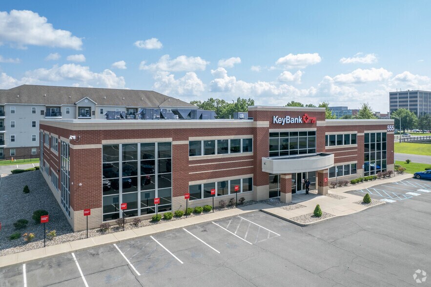 More Photos Of 555 Patroon Creek Blvd, Albany Office For Sale