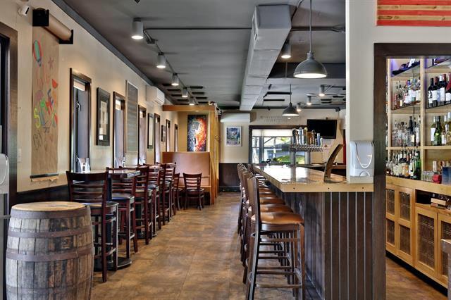 More Photos Of 20 Public Way, Quechee Restaurant For Sale