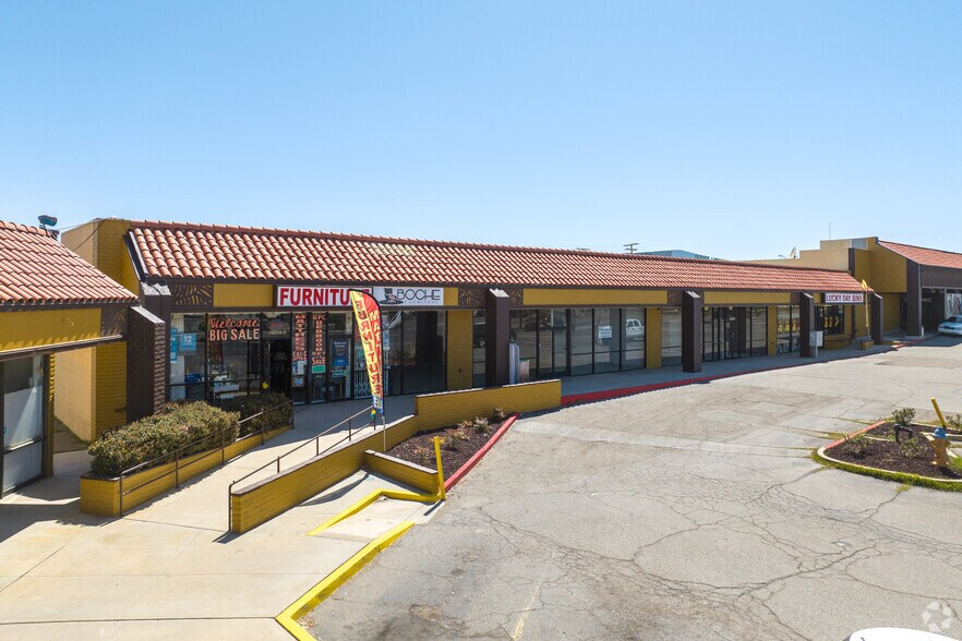 Primary Photo Of 14827-14849 7th St, Victorville Unknown For Lease