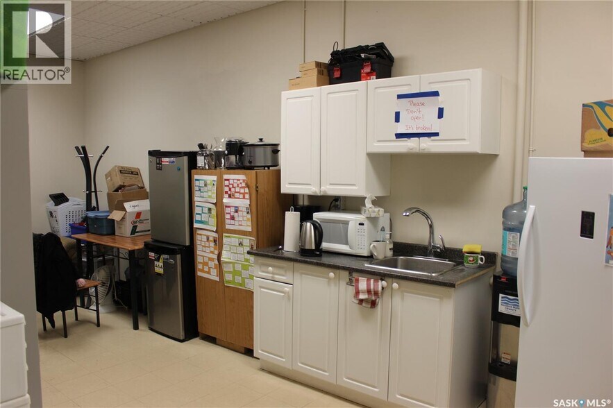 More Photos Of 432 Main St N, Moose Jaw Office For Lease