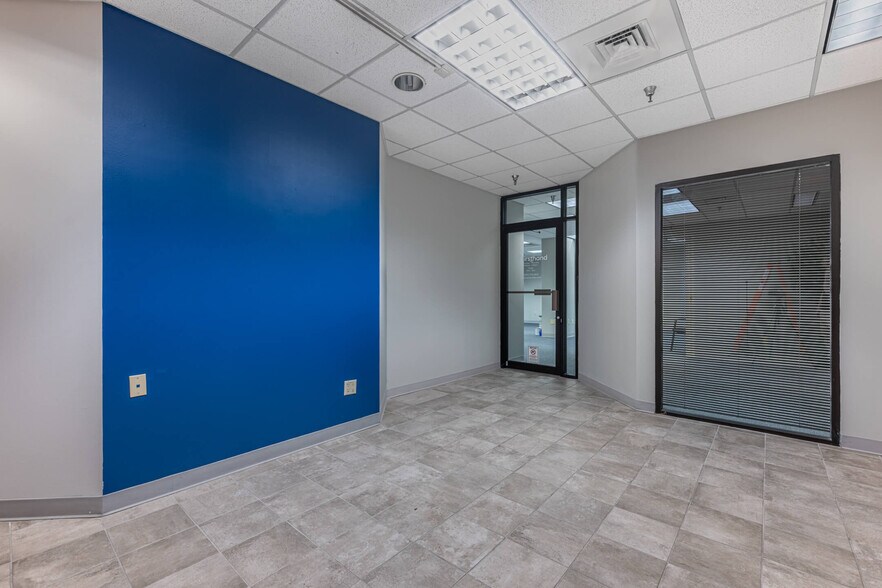 More Photos Of 9049 Springboro Pike, Miamisburg Medical For Lease