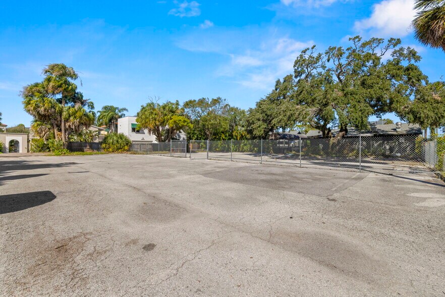 More Photos Of , Tampa General Retail For Sale