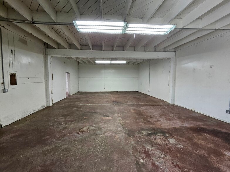 More Photos Of 5939-5941 Clara St, Bell Gardens Manufacturing For Sale