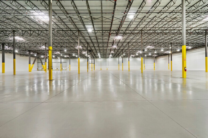 More Photos Of 1790 S 5200 W, Salt Lake City Distribution For Lease