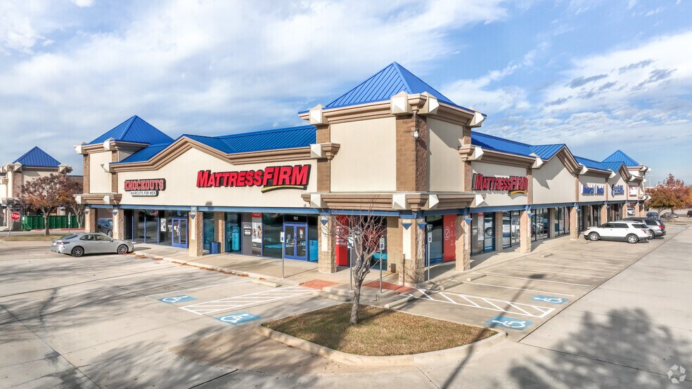 More Photos Of 2041 N Highway 287 N, Mansfield Unknown For Lease