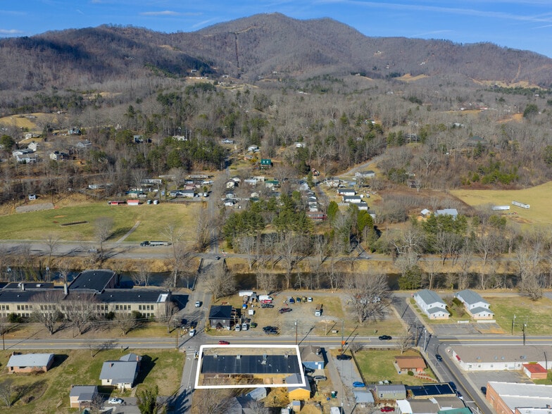 Primary Photo Of 3264 Broad St, Clyde Office For Sale