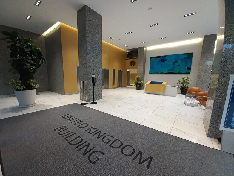 More Photos Of 409 Granville St, Vancouver Office For Lease