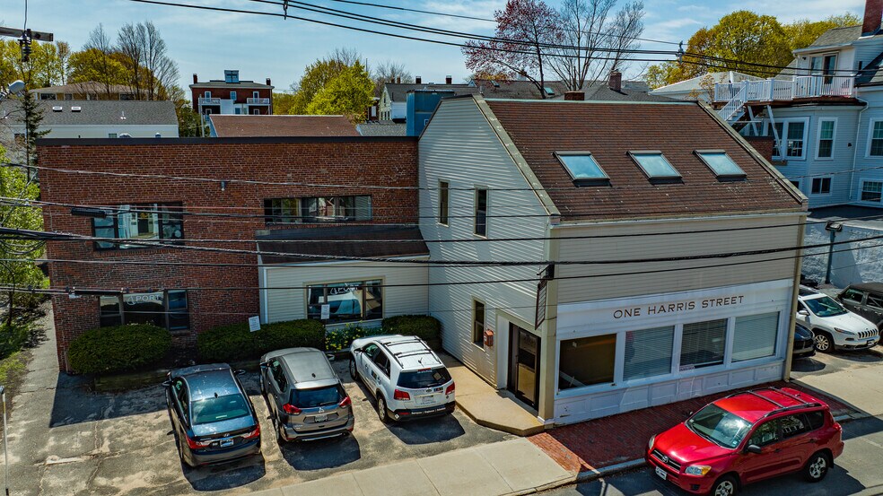 More Photos Of 1 Harris St, Newburyport Medical For Lease