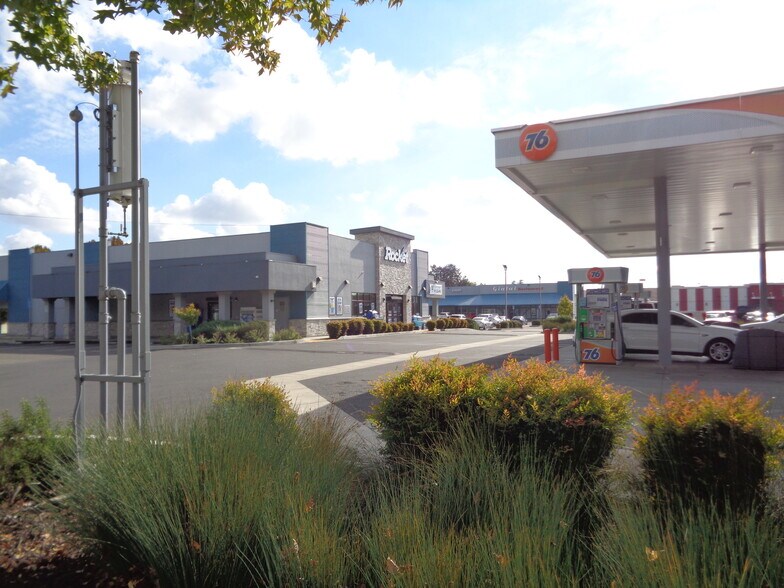 More Photos Of 950 Oakdale Rd, Modesto Unknown For Sale