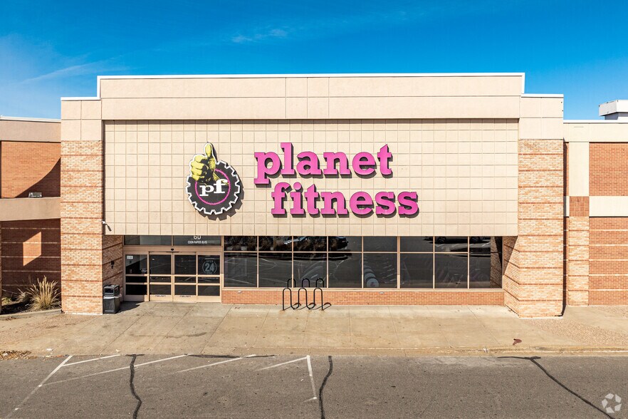 More Photos Of 40-60 NW Coon Rapids Blvd, Minneapolis Unknown For Lease