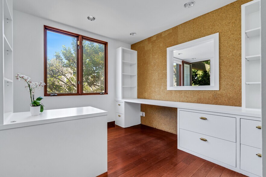 More Photos Of 1800-1808 Thayer Ave, Los Angeles Office For Lease