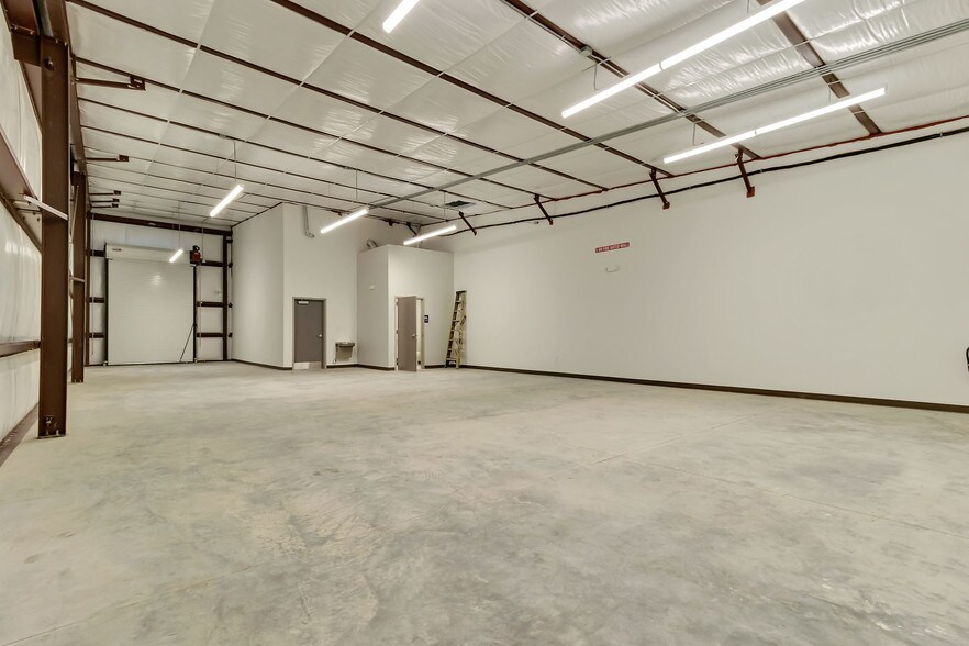 More Photos Of 1055 US Highway 80 E, Pooler Light Distribution For Lease