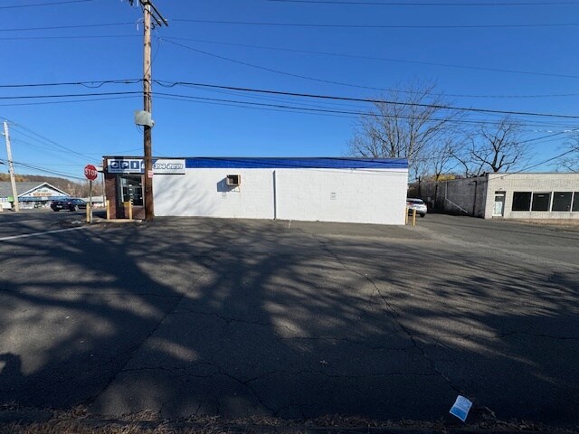 More Photos Of 882-886 Boston Post Rd, West Haven Freestanding For Sale