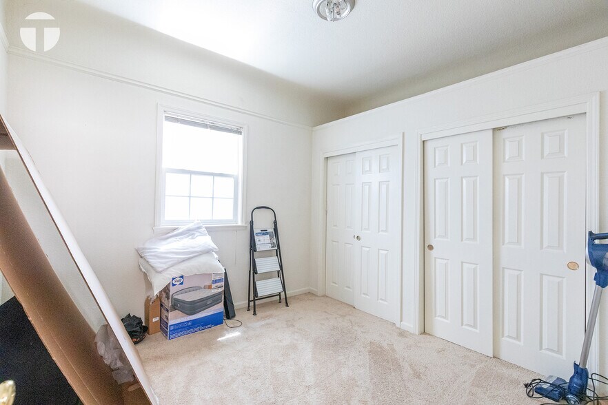 More Photos Of 2525 J St, Sacramento Storefront Retail Residential For Sale
