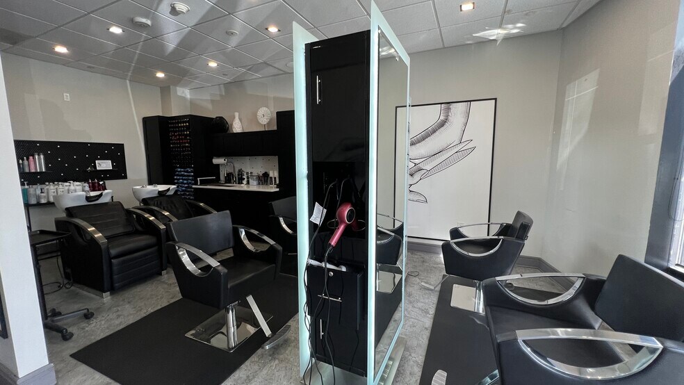 More Photos Of 2115 Bedford Ave, Bellmore Freestanding For Lease
