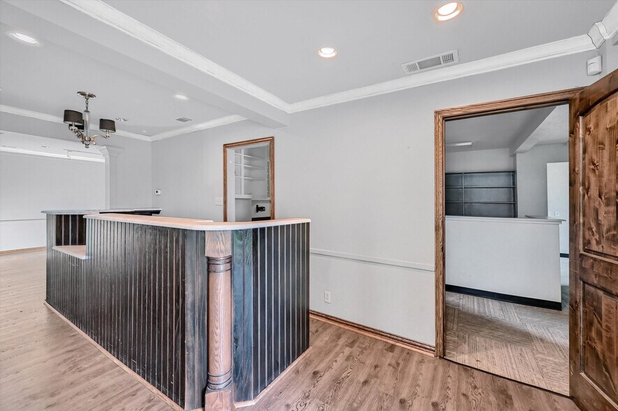 More Photos Of 815 Pecan Grove Rd E, Sherman Medical For Sale