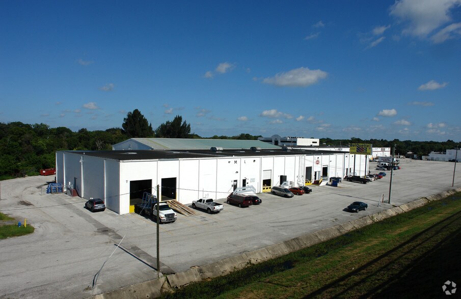 More Photos Of 4400 US Highway 19 N, Saint Petersburg Warehouse For Lease