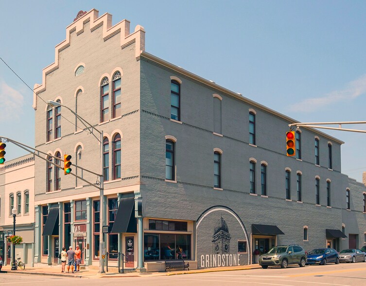More Photos Of 970-984 Logan St, Noblesville Loft Creative Space For Lease
