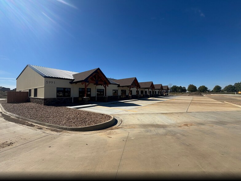 More Photos Of 5300 S Zero St, Fort Smith Storefront Retail Office For Sale