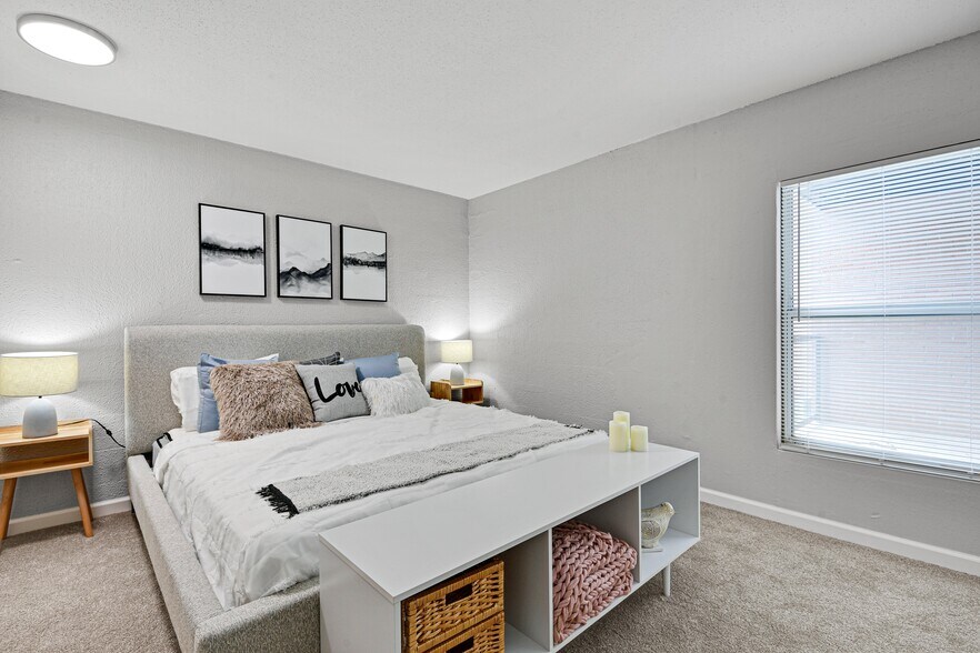 More Photos Of 2350 Ridge Ct, Lawrence Apartments For Sale