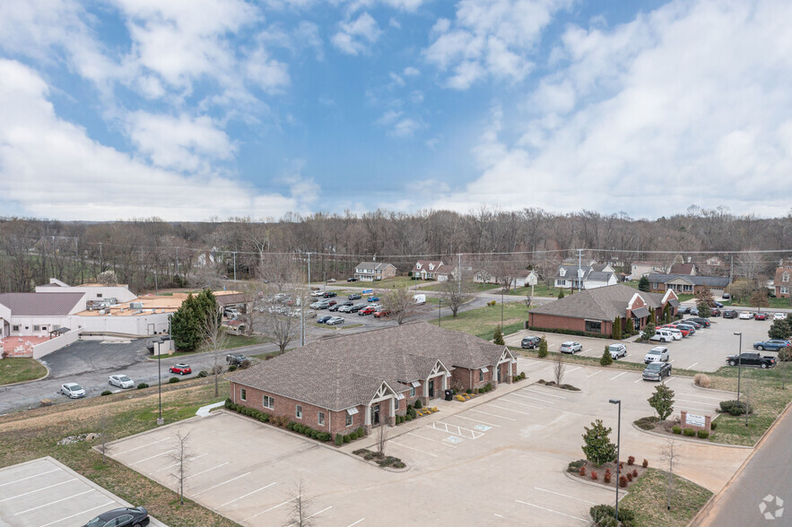 More Photos Of 2693 Townsend Ct, Clarksville Medical For Lease