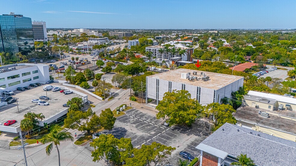 More Photos Of 5100 N Federal Hwy, Fort Lauderdale Office For Sale
