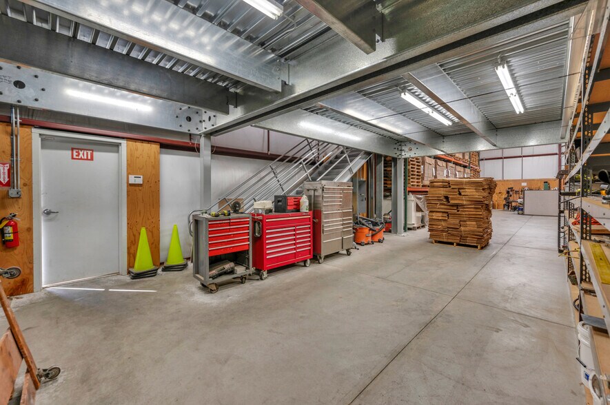 More Photos Of 89-101 Academy Ave, Sanger Food Processing For Sale