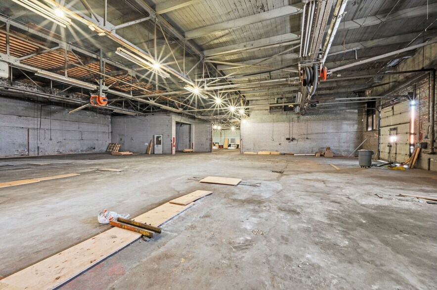 More Photos Of 25 Garland Ave, Bridgeport Warehouse For Sale