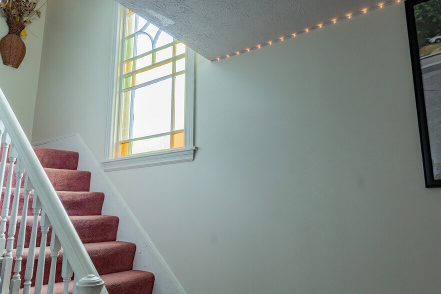 More Photos Of 1530 Congress St, Portland Multifamily For Sale