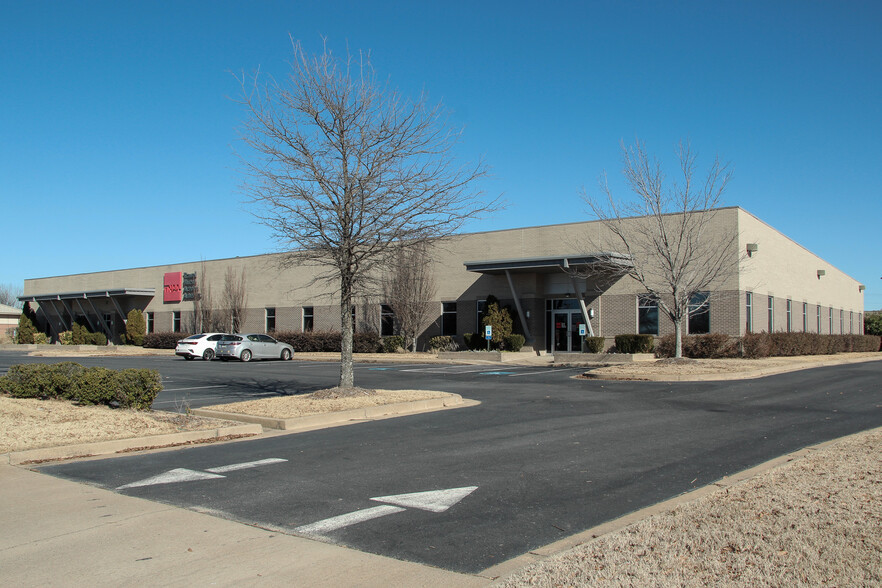 Primary Photo Of 5020 Northshore Dr, North Little Rock Office For Sale