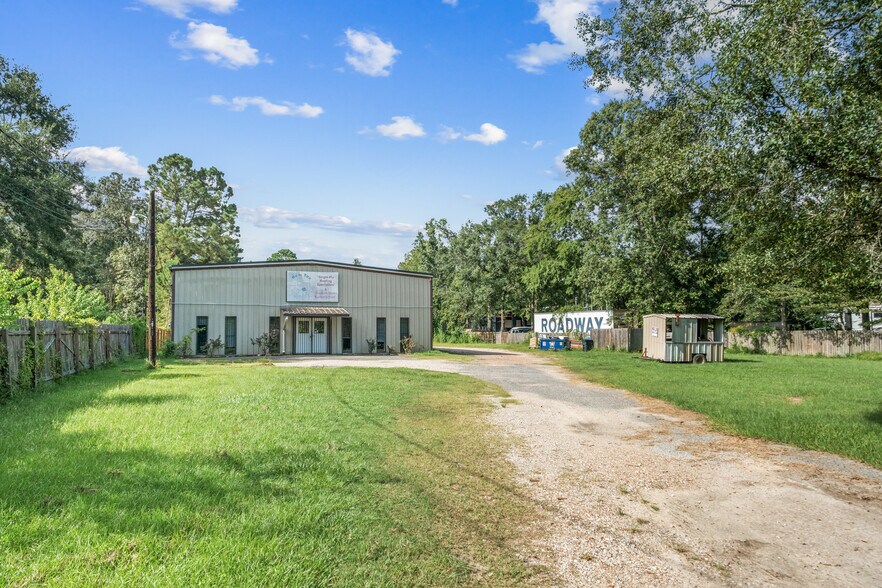 More Photos Of 19962 Lowe Ln, New Caney Manufacturing For Sale