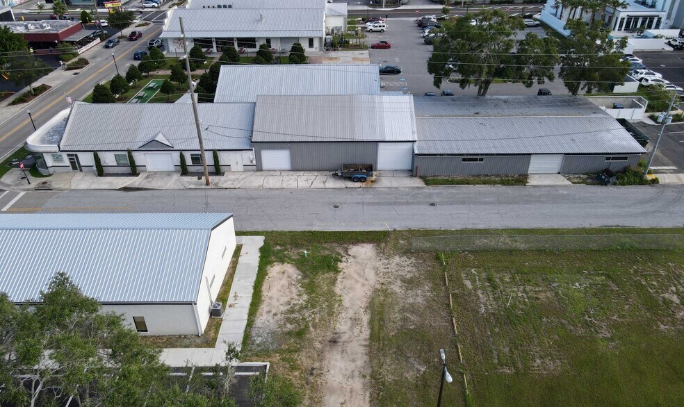 More Photos Of 320 3rd St SW, Winter Haven Freestanding For Sale