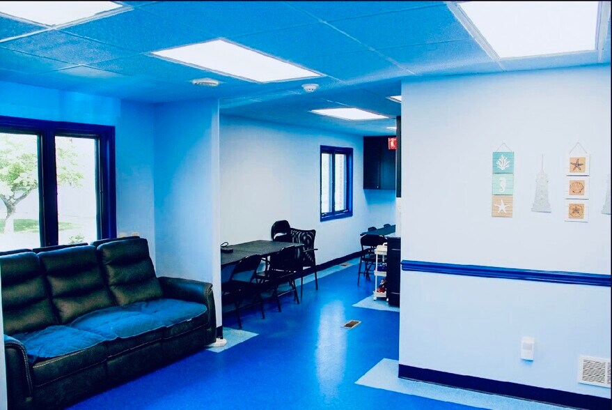 More Photos Of 700 Coventry Dr, Phillipsburg Medical For Sale
