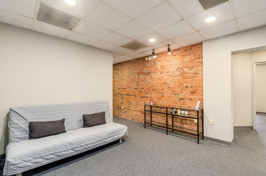 More Photos Of 503 S High St, Columbus Office For Lease