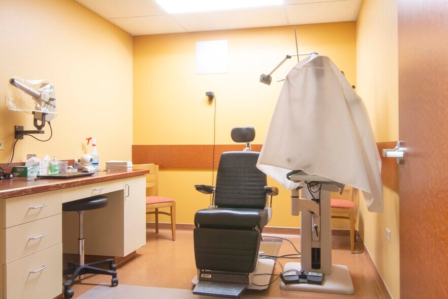 More Photos Of 246 N 18th Ave, Pocatello Healthcare For Sale