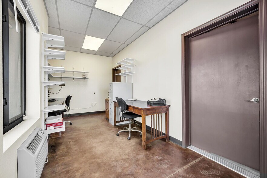 More Photos Of 7315 McClain Pt, Colorado Springs Warehouse For Sale