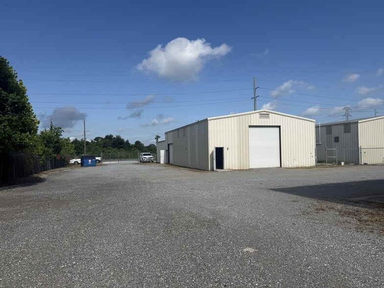 More Photos Of 3927 Highway 27, Sulphur Light Distribution For Lease