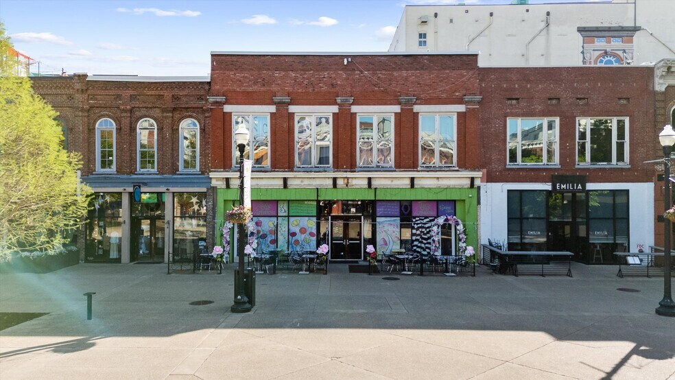 More Photos Of 16-20 Market Sq, Knoxville Apartments For Sale