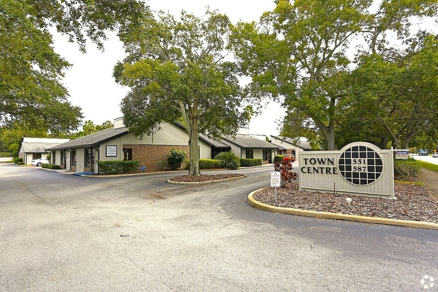 More Photos Of 561 S Duncan Ave, Clearwater Medical For Sale