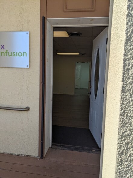 More Photos Of 1015 Santa Fe St, Corpus Christi Medical For Lease