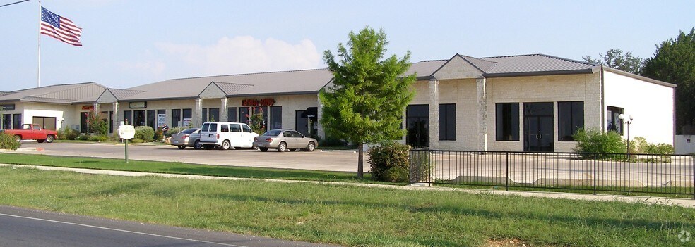 Primary Photo Of 1847 W State Highway 46, New Braunfels Unknown For Lease