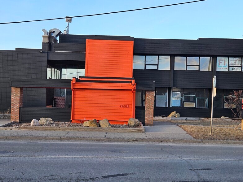 More Photos Of 340 50th Ave SE, Calgary Office For Sale