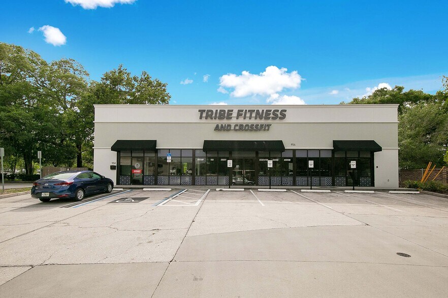 More Photos Of 950-954 N State Road 434, Altamonte Springs Freestanding For Lease