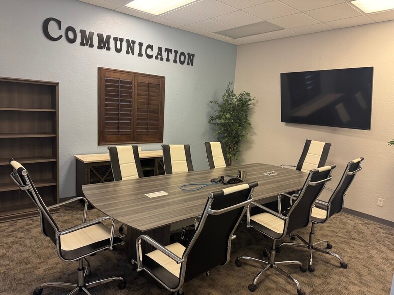 More Photos Of 5624 N 54th Ave, Glendale Warehouse For Lease