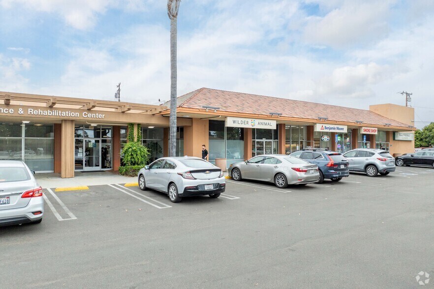 More Photos Of 5144-5168 Hollister Ave, Santa Barbara General Retail For Lease