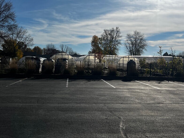 More Photos Of 6101 E Riverside Blvd, Rockford General Retail For Sale