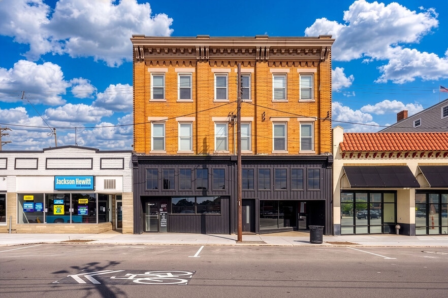 More Photos Of 4539 Montgomery Rd, Cincinnati Storefront Retail Residential For Lease