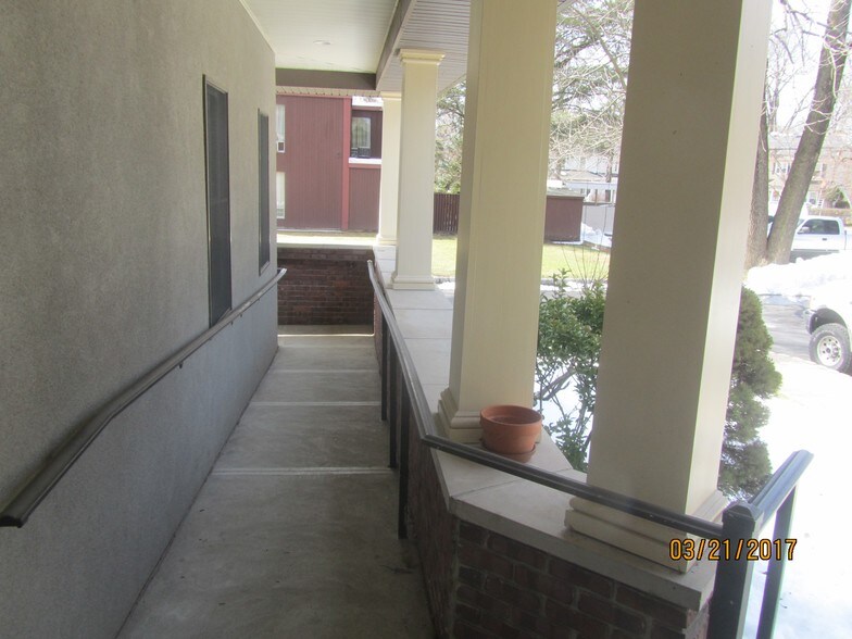 More Photos Of 121 Union Ave, Middlesex Office Residential For Lease