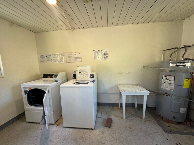 More Photos Of , Los Angeles Multifamily For Sale