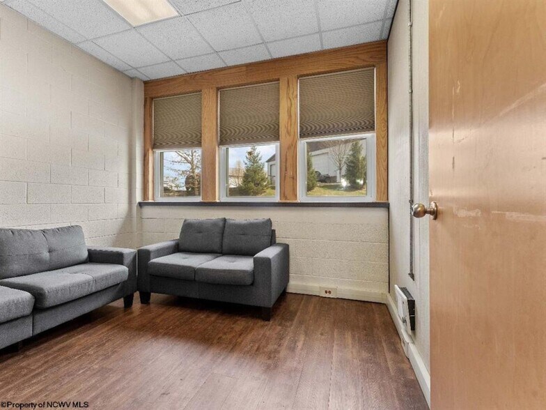 More Photos Of 1433 Dorsey Ave, Morgantown Schools For Lease
